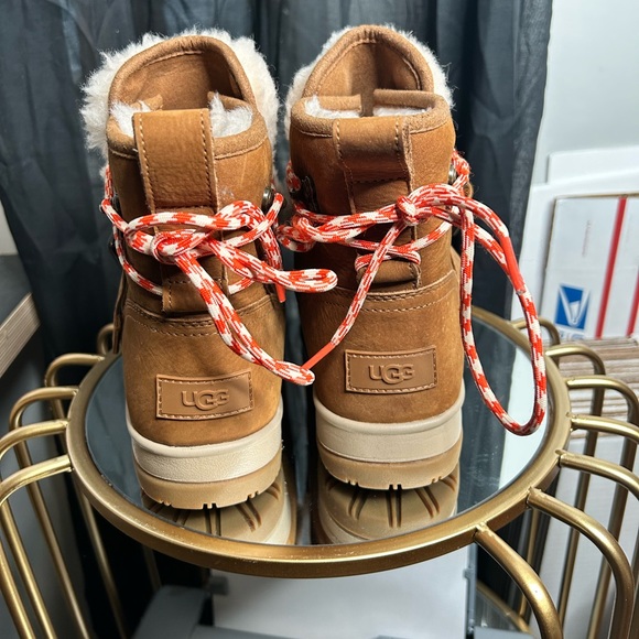 UGG Classic Weather Hikers - Picture 3 of 7